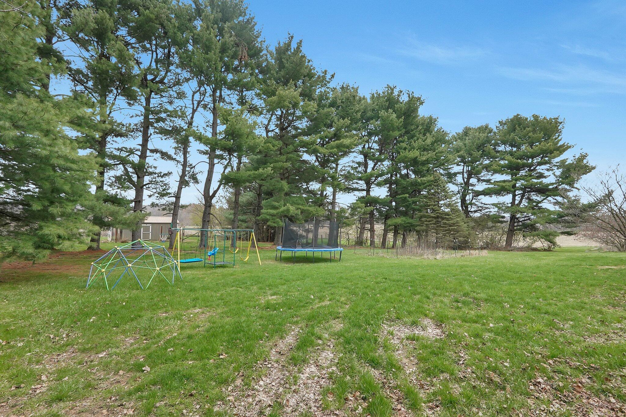 9962 Weaver Road Utica, OH 43080 - Photo 44 of 49 Out door play equipment stays