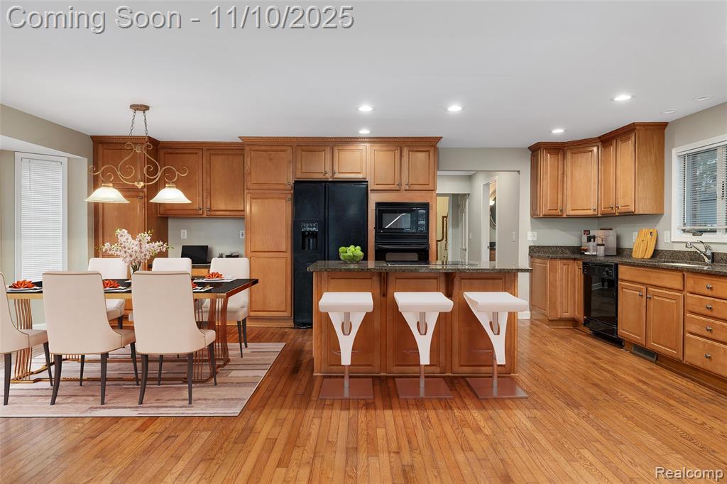 20727 Marter Road Grosse Pointe Woods, MI 48236 - Photo 8 of 29