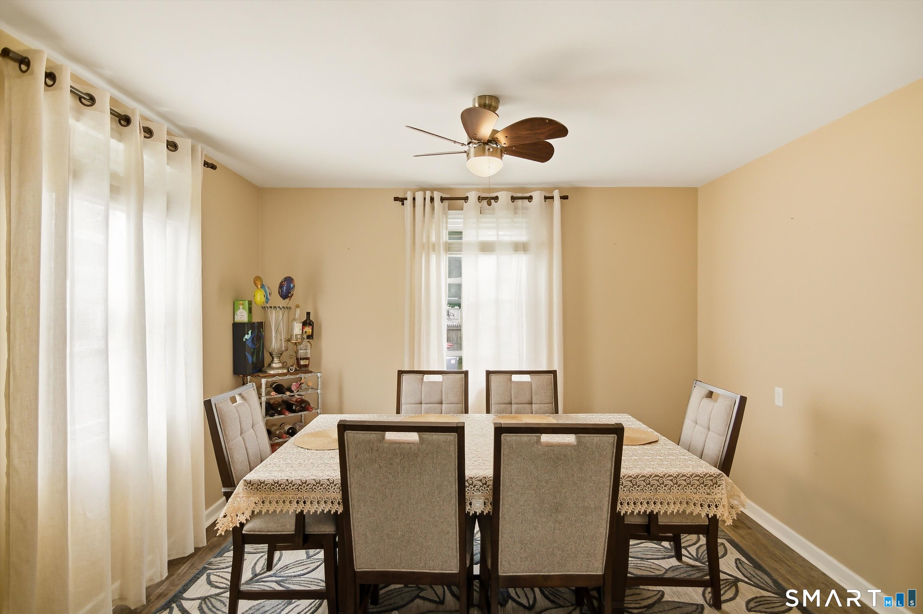 506 Lighthouse Road New Haven, CT 06512 - Photo 19 of 40