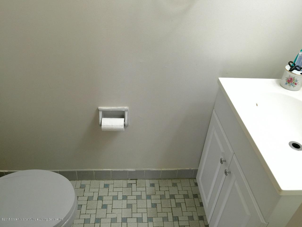 202 Rosedale Avenue Staten Island, NY 10312 - Photo 8 of 26 1-2Bath