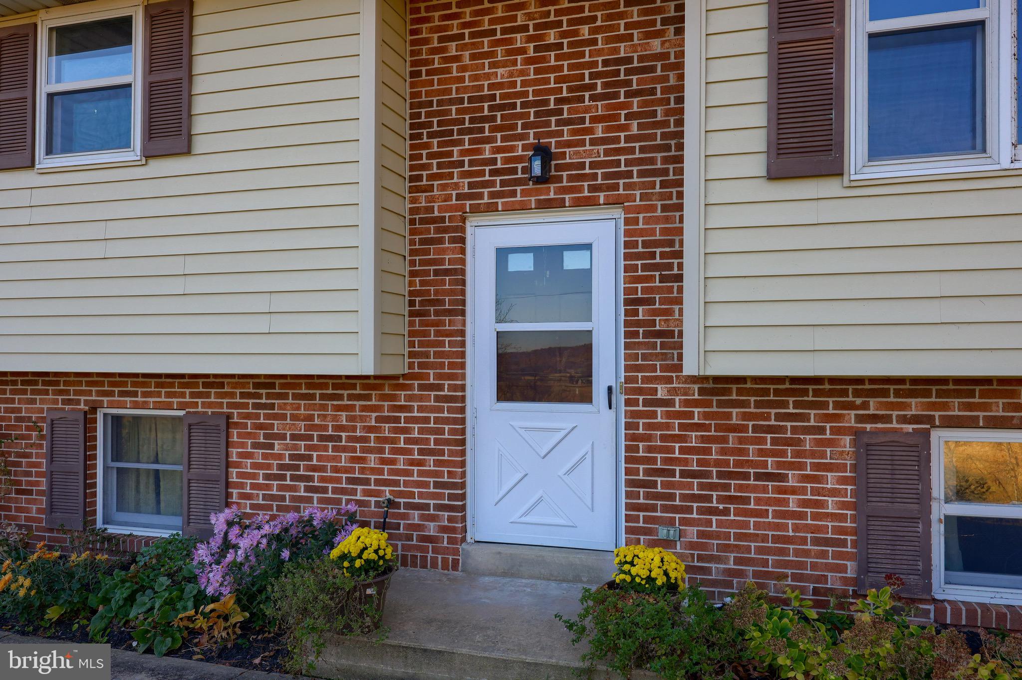 2041 Airy Hill Road Manheim, PA 17545 - Photo 9 of 42 Gallery Image 9