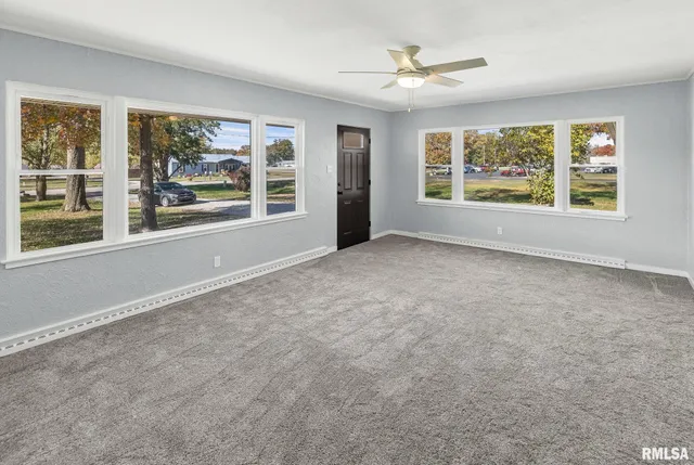 $179,900 | 503 Airport Road, Centralia, IL 62801