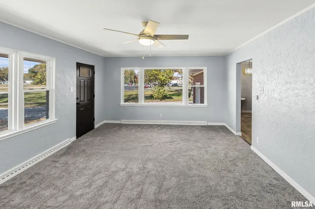 $179,900 | 503 Airport Road, Centralia, IL 62801