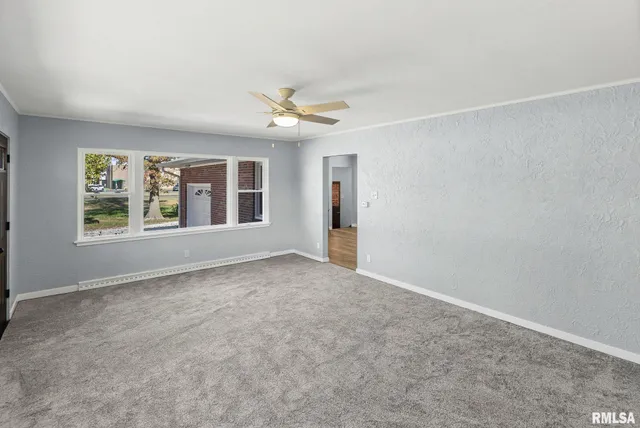 $179,900 | 503 Airport Road, Centralia, IL 62801