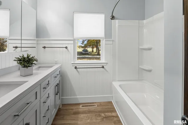 $179,900 | 503 Airport Road, Centralia, IL 62801