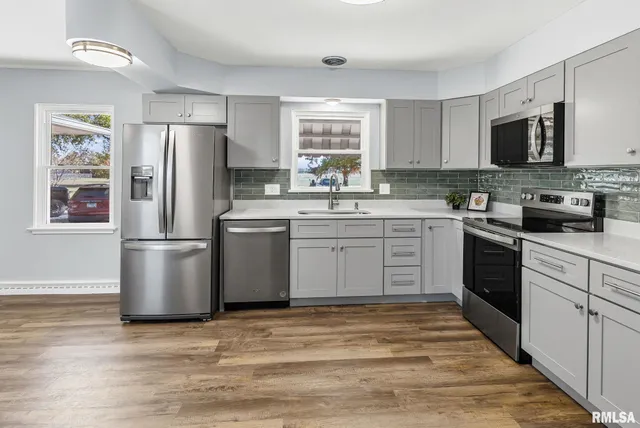 $179,900 | 503 Airport Road, Centralia, IL 62801