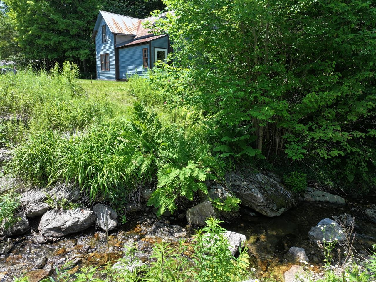 9562 Main Road Huntington, VT 05462 - Photo 18 of 25