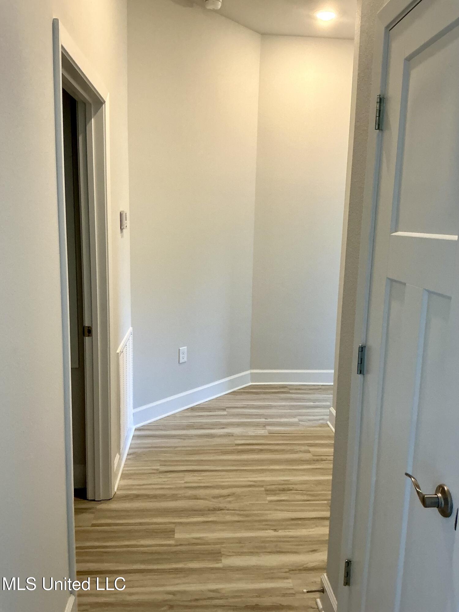 6205 Diamond Lane Biloxi, MS 39532 - Photo 17 of 32 IMG_0067