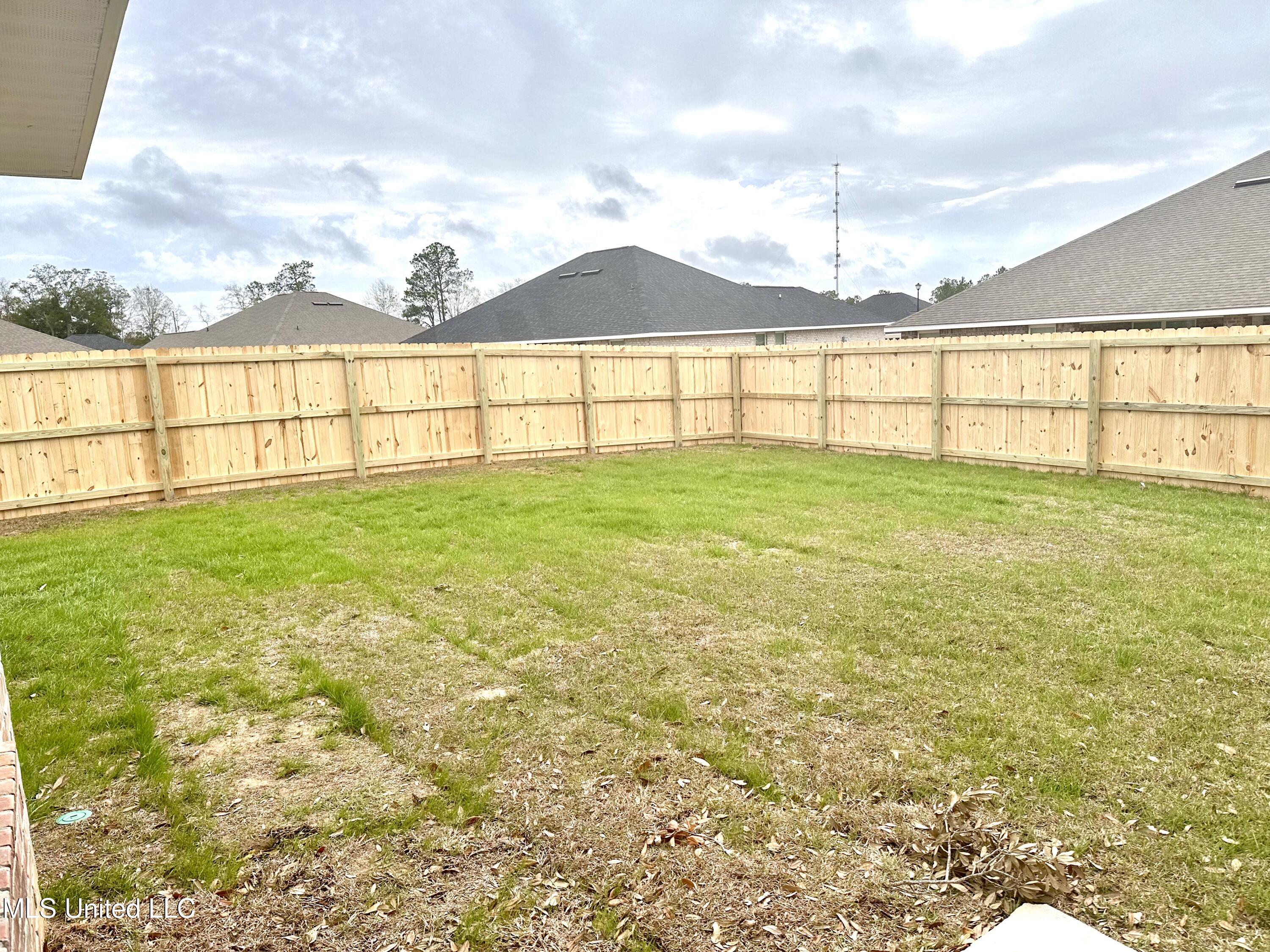 6205 Diamond Lane Biloxi, MS 39532 - Photo 20 of 24 IMG_4837
