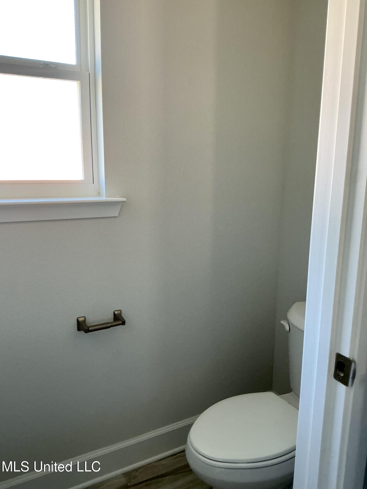 6205 Diamond Lane Biloxi, MS 39532 - Photo 21 of 32 IMG_0077