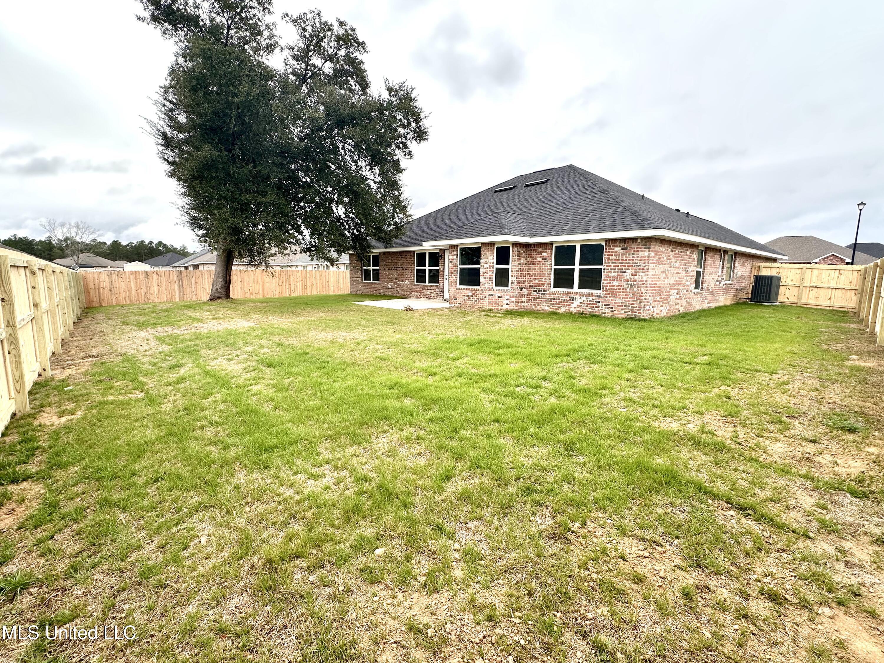 6205 Diamond Lane Biloxi, MS 39532 - Photo 39 of 40 IMG_4843