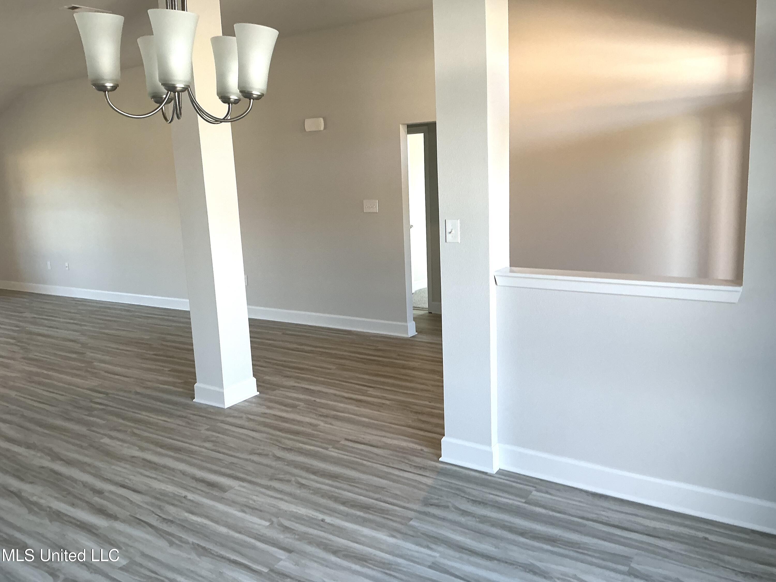 6205 Diamond Lane Biloxi, MS 39532 - Photo 10 of 24 IMG_0063