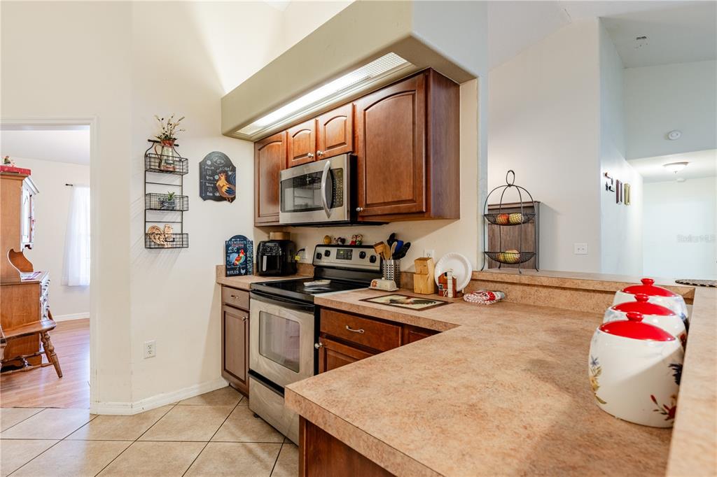 4530 Treasure Cay Road Tavares, FL 32778 - Photo 9 of 32 Gallery Image 9