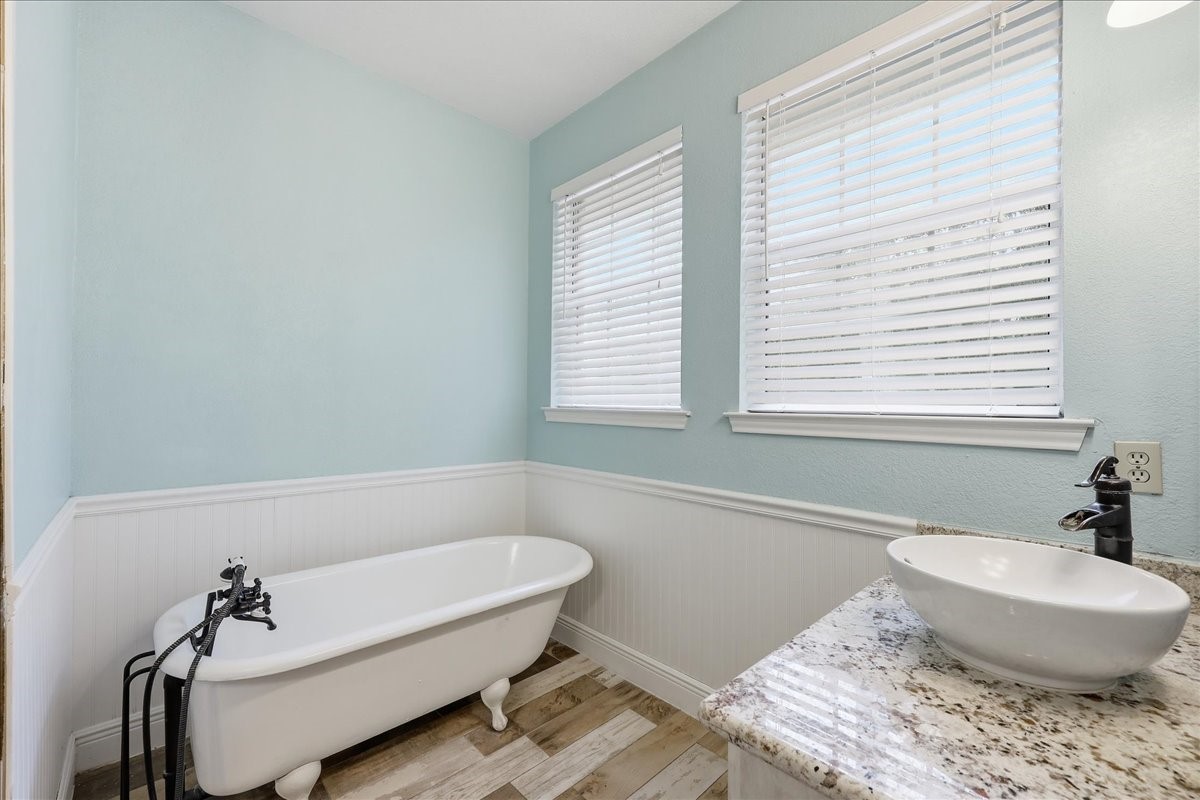 805 Hickory Trail Orange, TX 77632 - Photo 15 of 29