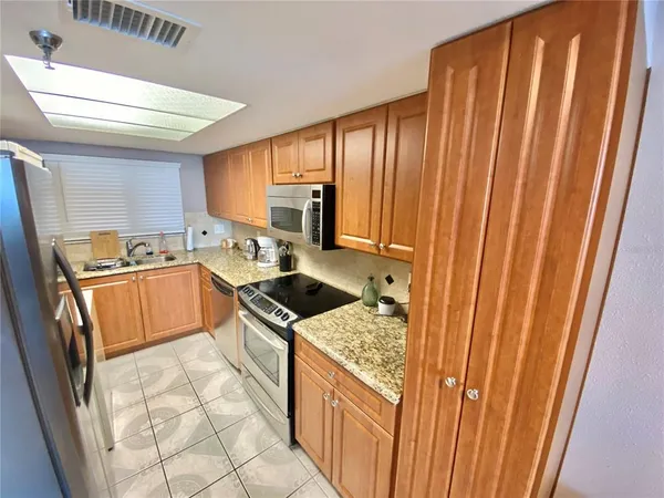 $2,500 | 6009 Sea Ranch Drive, Unit 507, Hudson, FL 34667