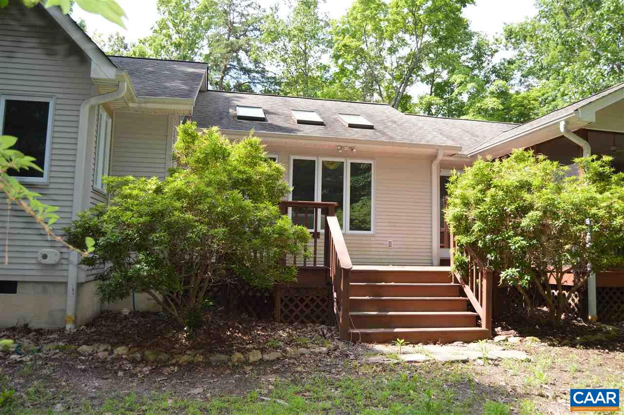 17 Oak Grove Road Palmyra, VA 22963 - Photo 23 of 24 a view of a house with a yard