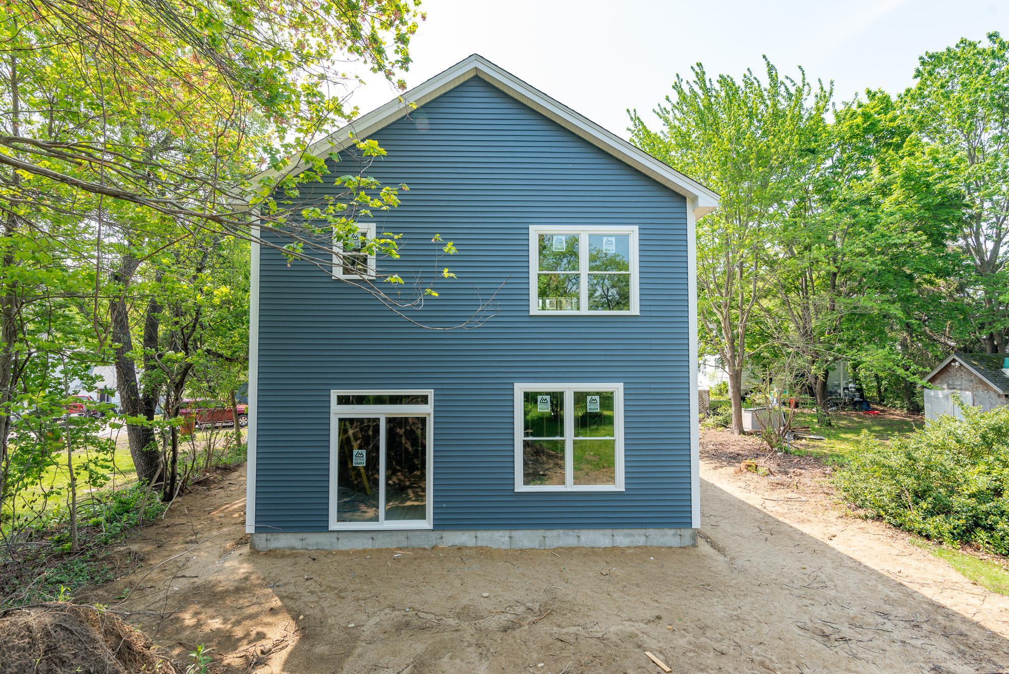 61 Rocks Road Seabrook, NH 03874 - Photo 3 of 5