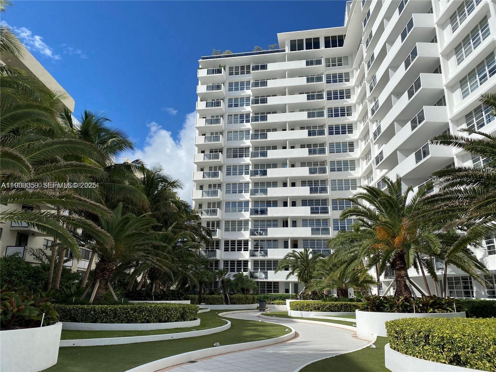 100 Lincoln Road, Unit 607 Miami Beach, FL 33139 - Photo 2 of 30