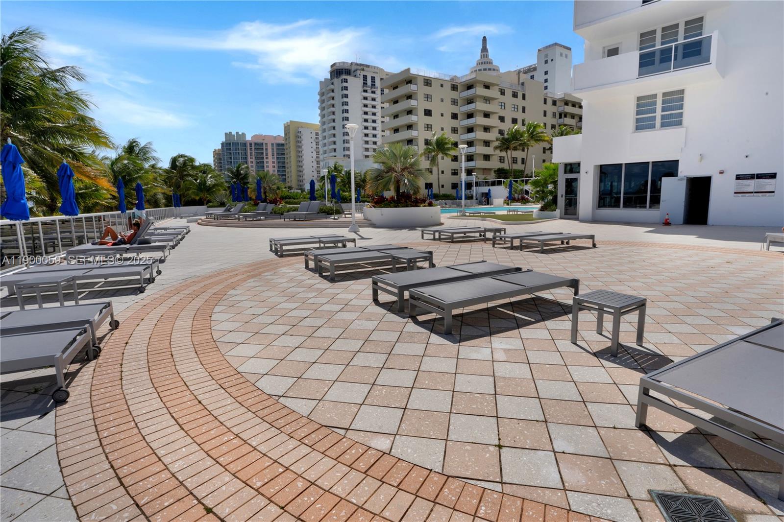 100 Lincoln Road, Unit 607 Miami Beach, FL 33139 - Photo 27 of 30