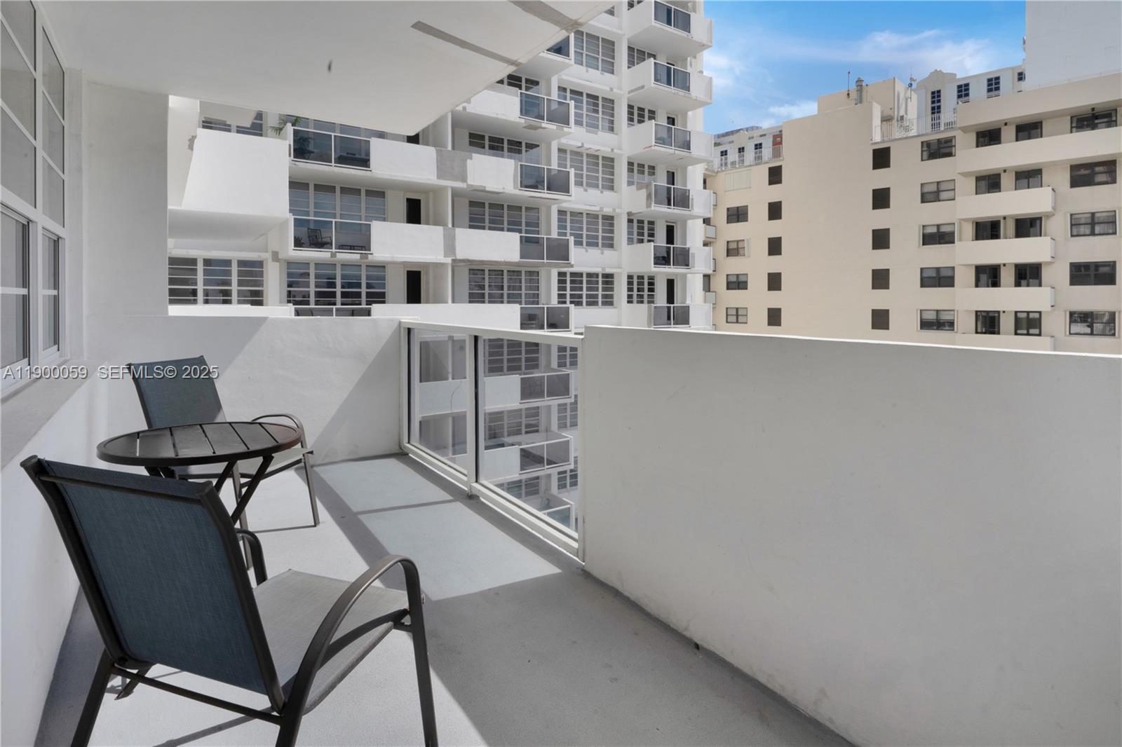 100 Lincoln Road, Unit 607 Miami Beach, FL 33139 - Photo 7 of 30