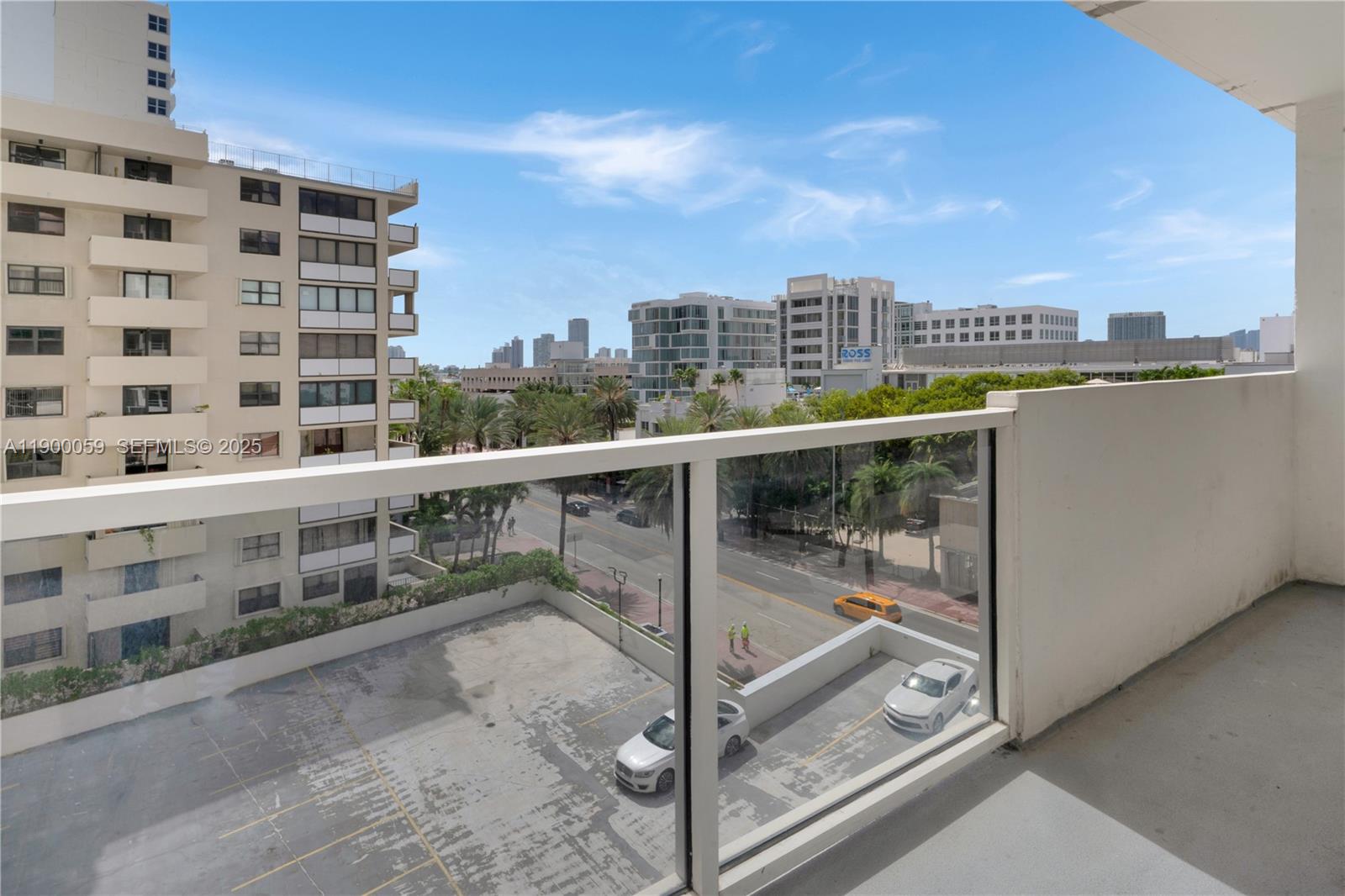 100 Lincoln Road, Unit 607 Miami Beach, FL 33139 - Photo 8 of 30