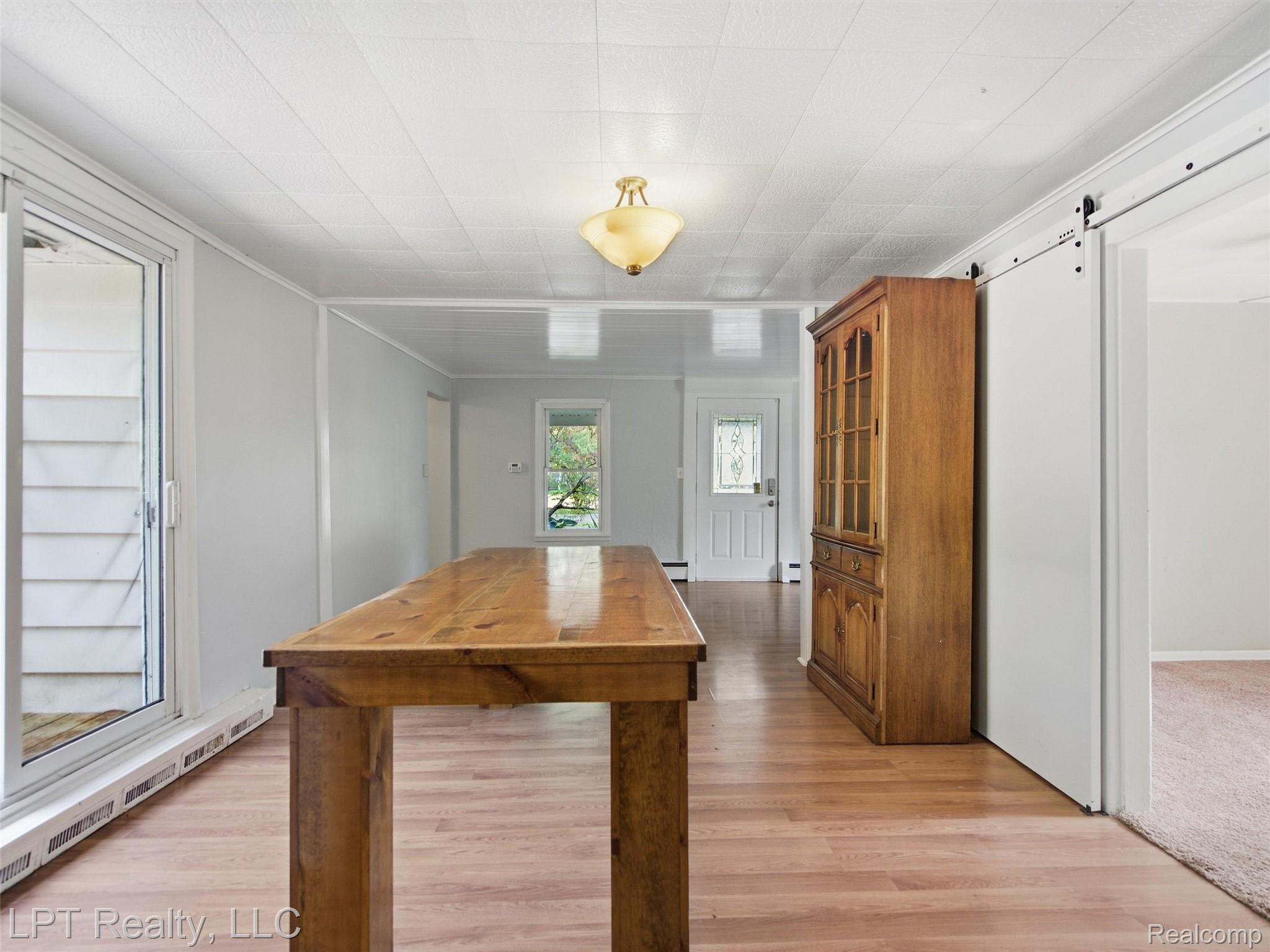 29915 Milford Road New Hudson, MI 48165 - Photo 29 of 36 30-DSC04030.jpg