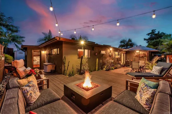 $2,850,000 | 637 Sparta Drive, Unit A & B, Encinitas, CA 92024