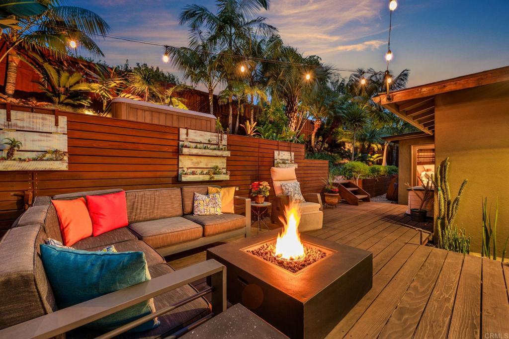 637 Sparta Drive, Unit A & B Encinitas, CA 92024 - Photo 31 of 58 a outdoor living space with patio furniture