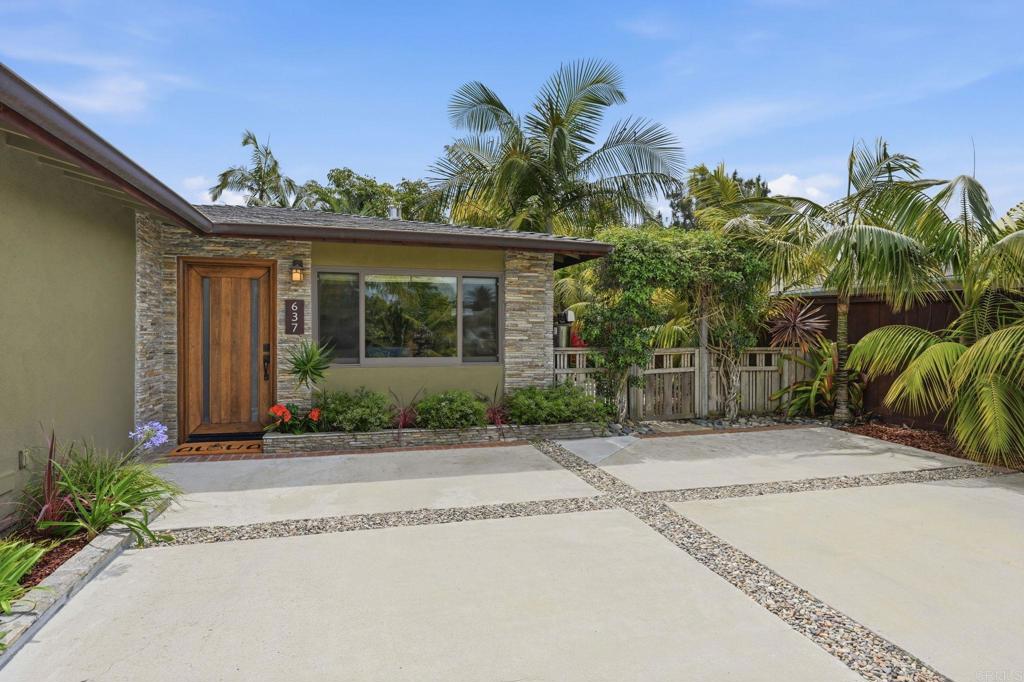 637 Sparta Drive, Unit A & B Encinitas, CA 92024 - Photo 57 of 58 front view of a house with a bench