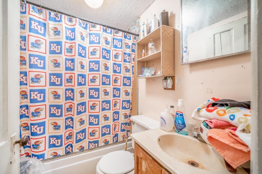 517 South Elizabeth Street Wichita, KS 67213 - Photo 25 of 36