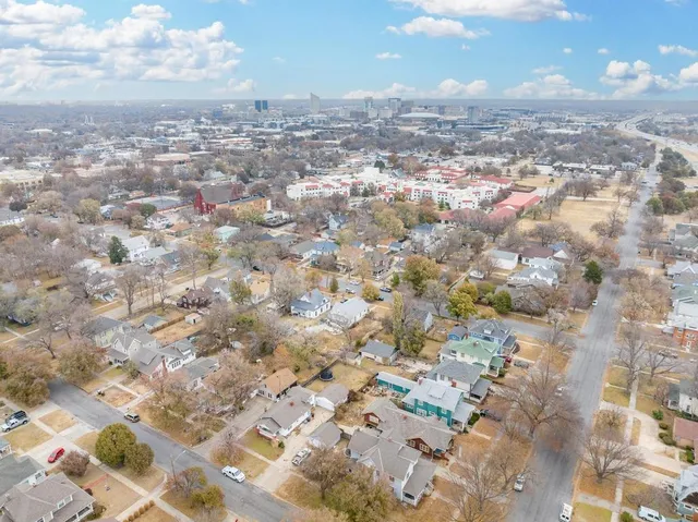 $95,000 | 517 South Elizabeth Street, Wichita, KS 67213