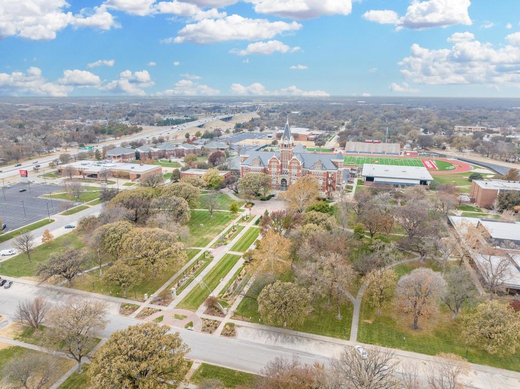 517 South Elizabeth Street Wichita, KS 67213 - Photo 36 of 36