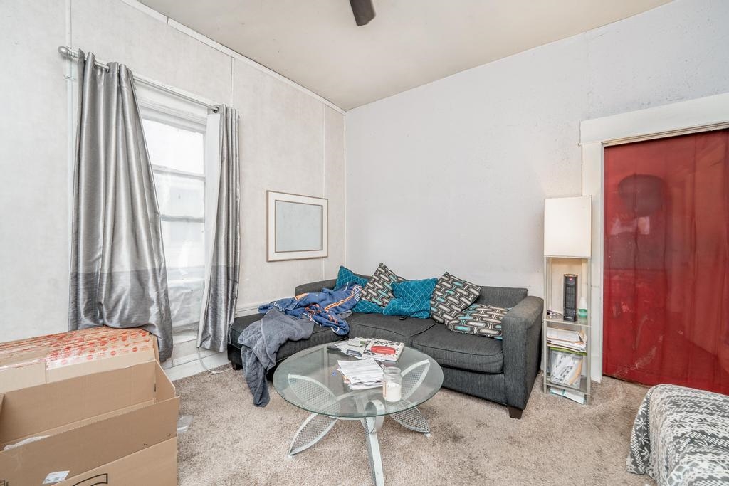 517 South Elizabeth Street Wichita, KS 67213 - Photo 5 of 36