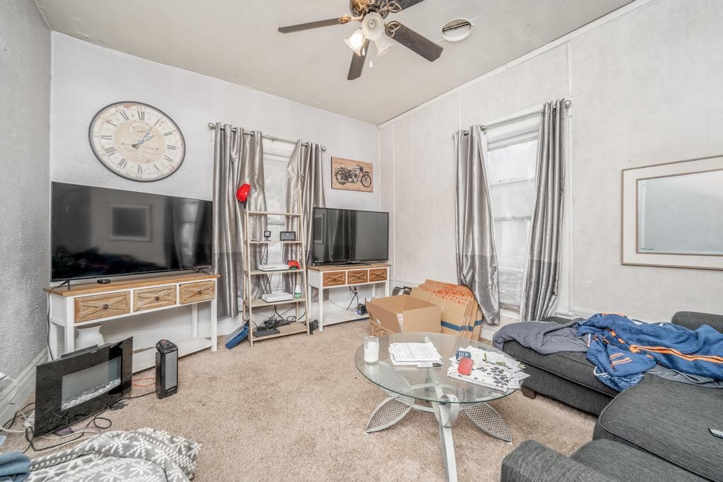 517 South Elizabeth Street Wichita, KS 67213 - Photo 7 of 36