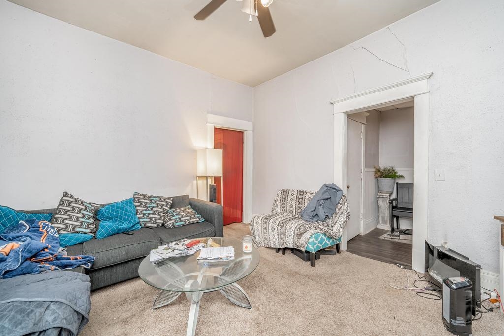 517 South Elizabeth Street Wichita, KS 67213 - Photo 8 of 36