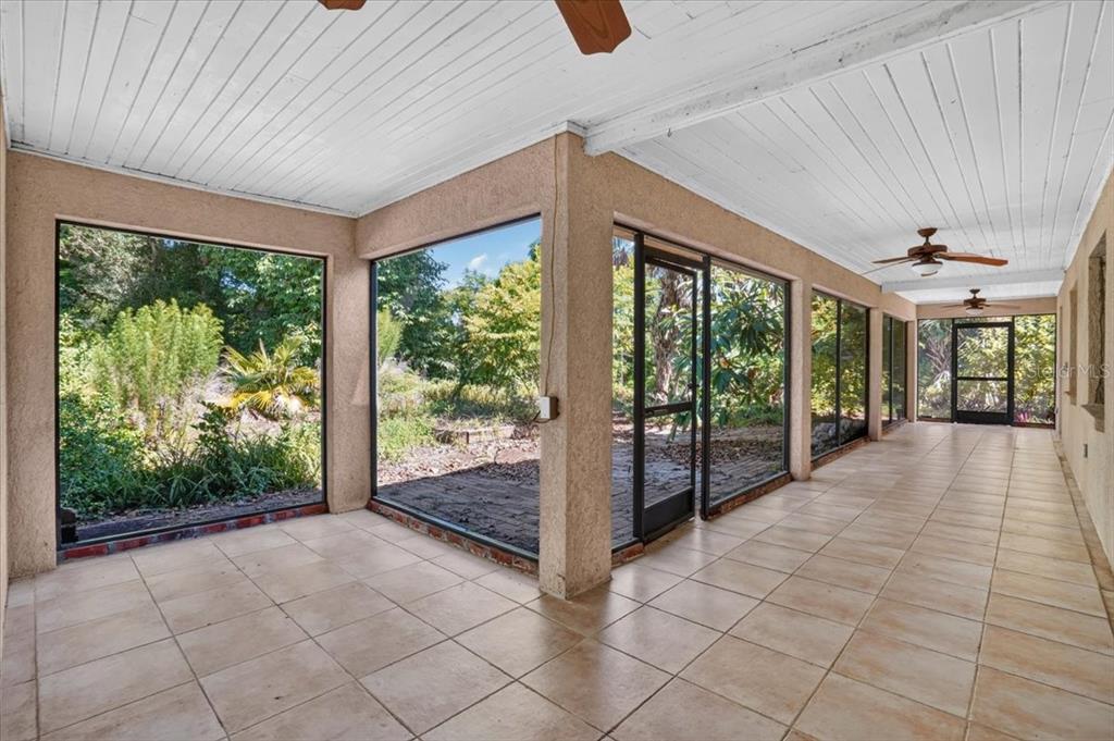 811 Sarabay Road Osprey, FL 34229 - Photo 6 of 36
