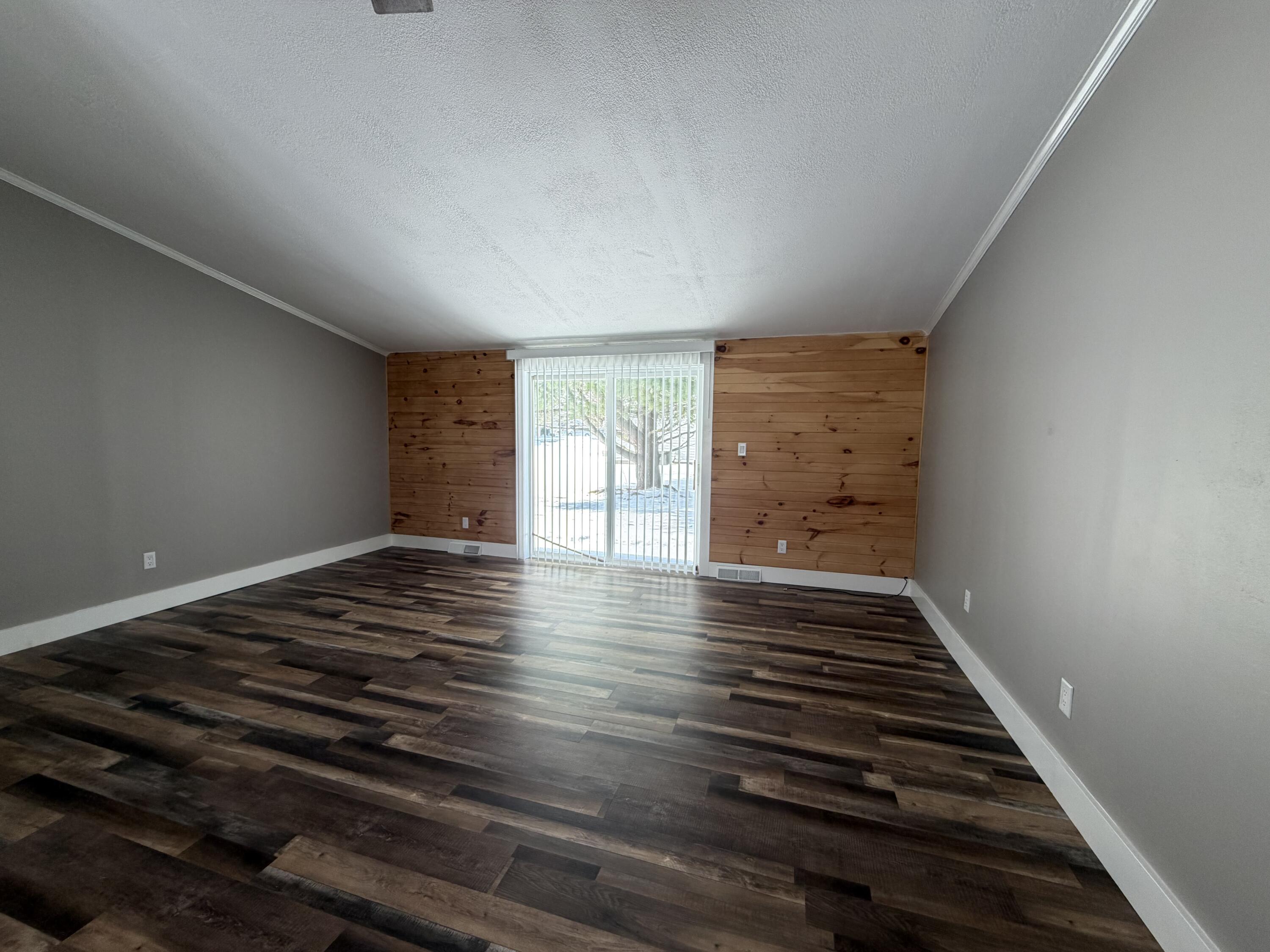 580 South Snyder Street Marcellus, MI 49067 - Photo 13 of 30 IMG_5106