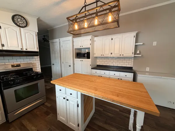 $225,000 | 580 South Snyder Street, Marcellus, MI 49067