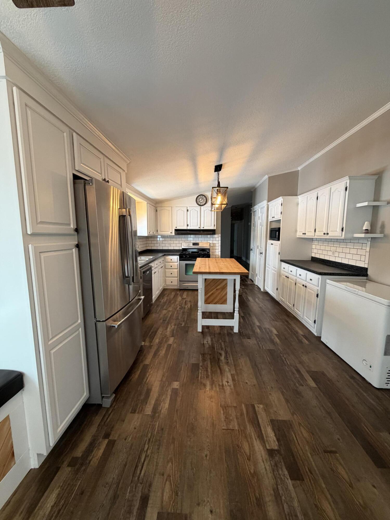 580 South Snyder Street Marcellus, MI 49067 - Photo 10 of 30 IMG_5166