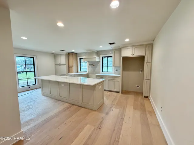 $750,000 | 827 East Butcher Switch Road, Lafayette, LA 70507