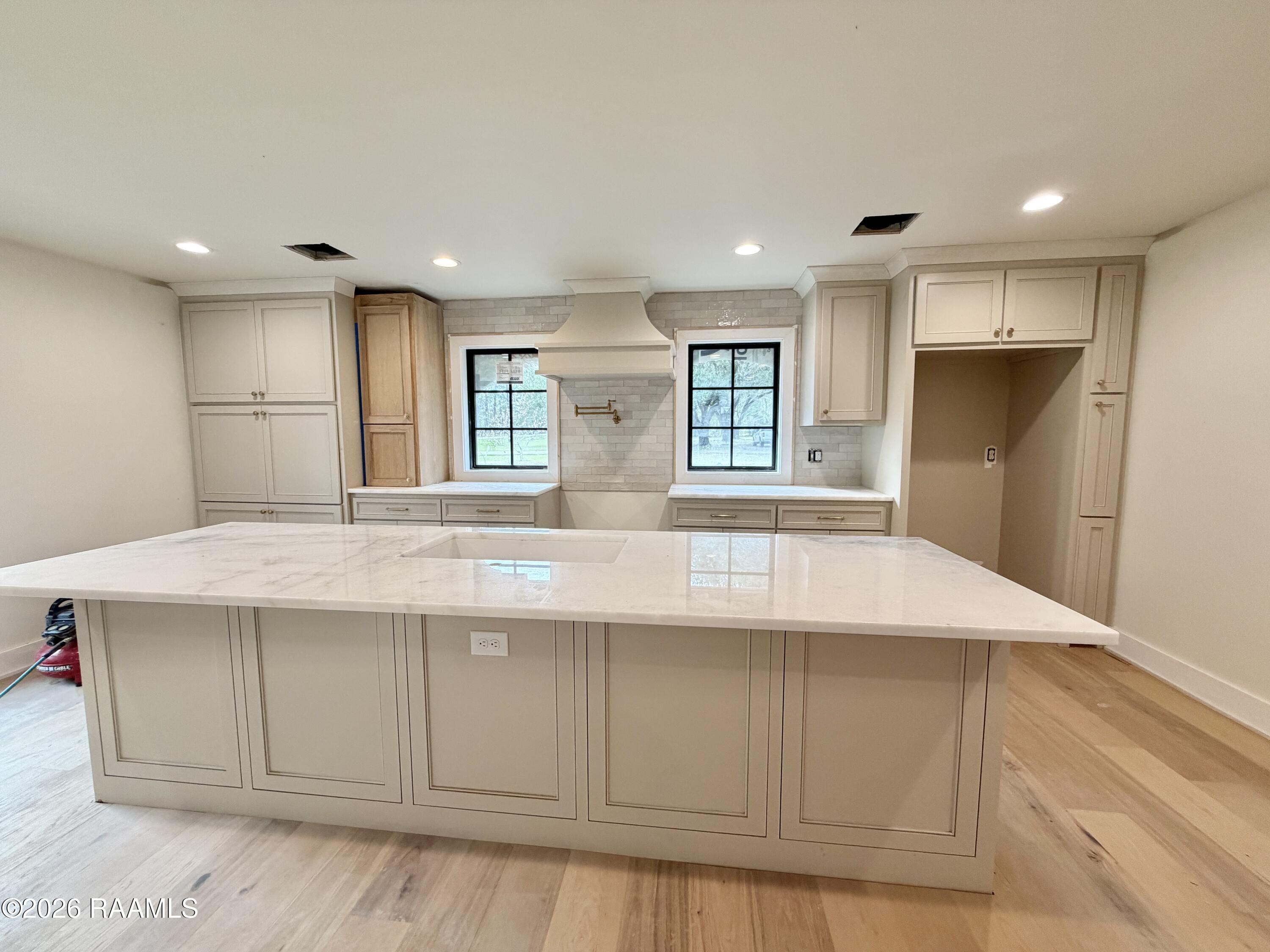 827 East Butcher Switch Road Lafayette, LA 70507 - Photo 4 of 15 IMG_9653