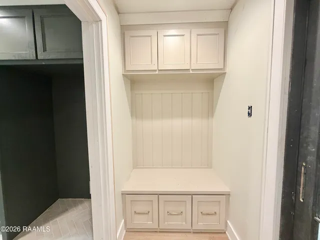 $750,000 | 827 East Butcher Switch Road, Lafayette, LA 70507