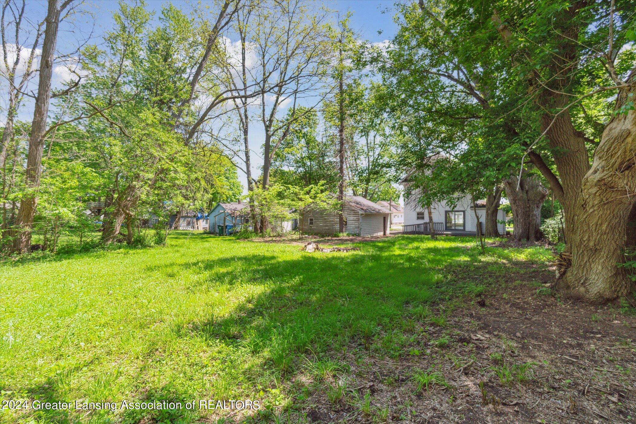 326 West Holmes Road Lansing, MI 48910 - Photo 31 of 48 54-326-W-Holmes-Rd-Lansing-MI-48910-Wind