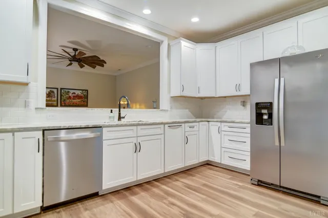 $405,000 | 125 Villa Oak Circle, Bedford, VA 24523