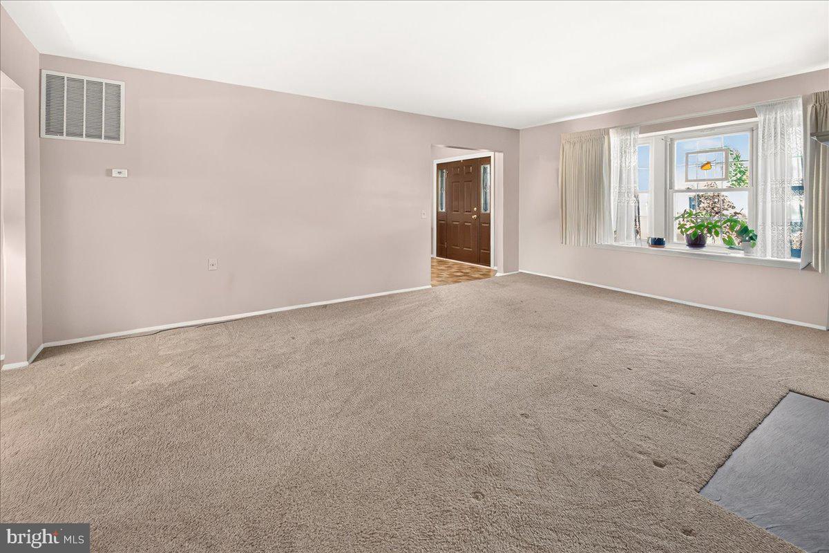 7047 Catalpa Road Frederick, MD 21703 - Photo 12 of 118