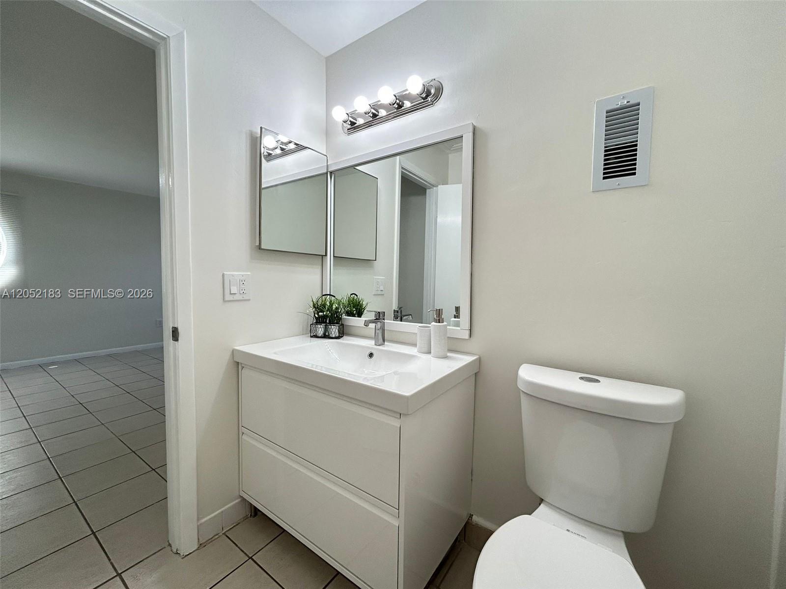 11047 Southwest 154th Court Miami, FL 33196 - Photo 14 of 60