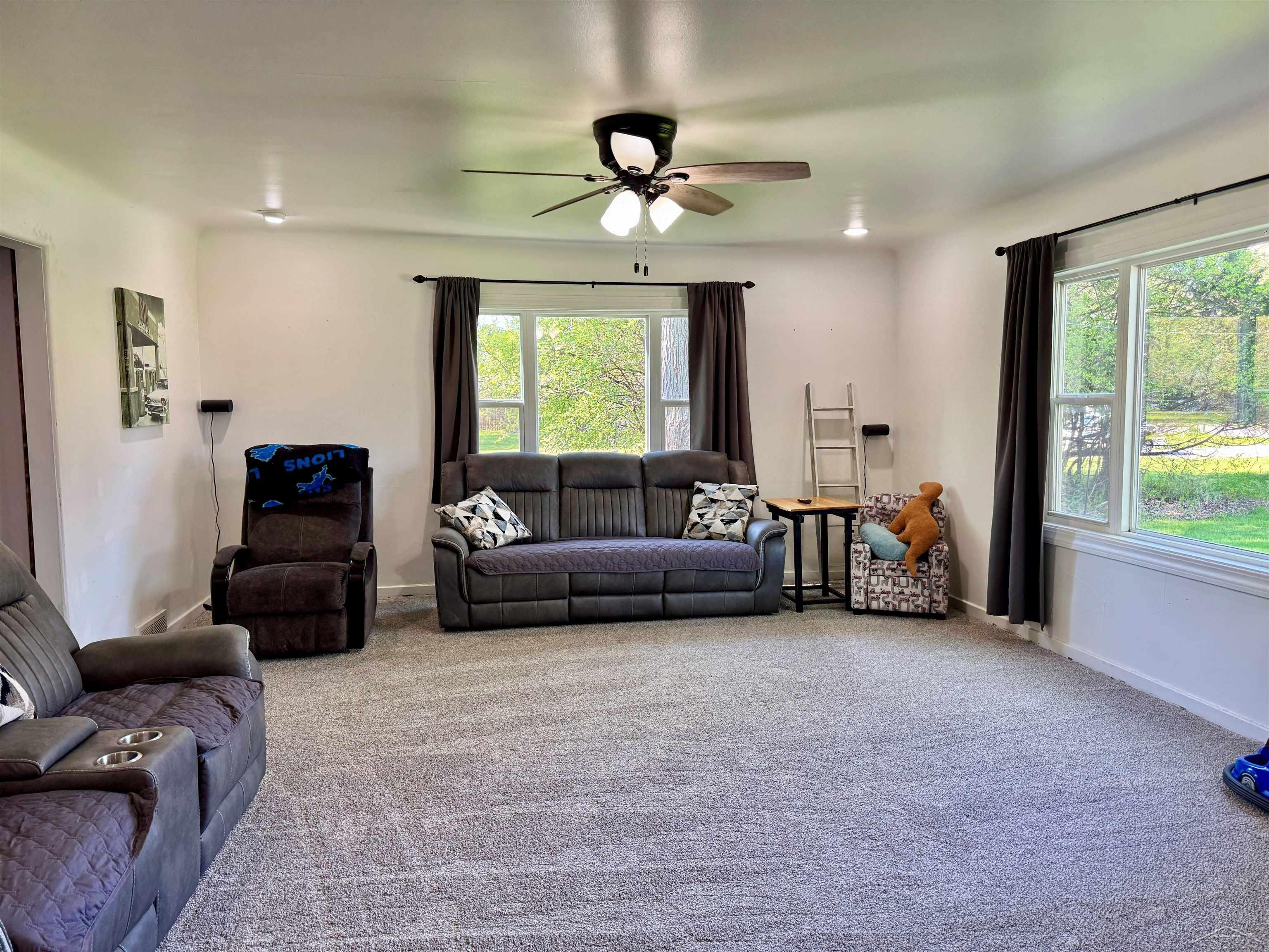 575 Lutzke Road Saginaw, MI 48609 - Photo 4 of 31