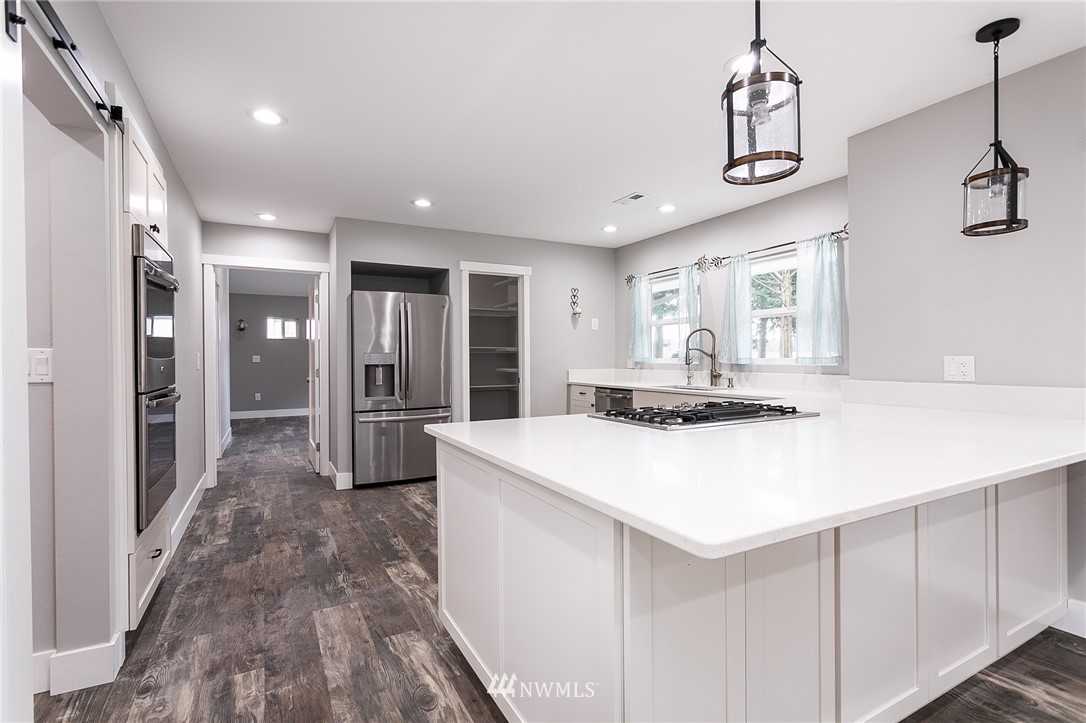 7442 Delta Line Road Ferndale, WA 98248 - Photo 8 of 40