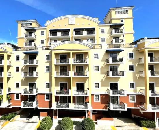 $3,250 | 8395 Southwest 73rd Avenue, Unit 423, Miami, FL 33143
