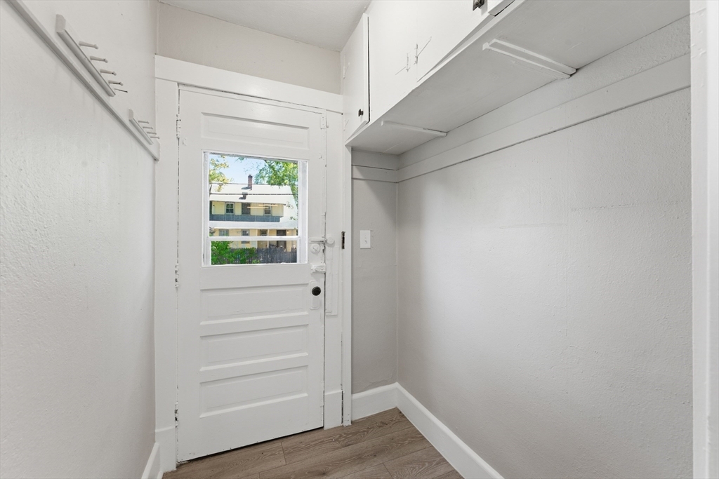 47 Thorndyke Street Springfield, MA 01118 - Photo 40 of 42